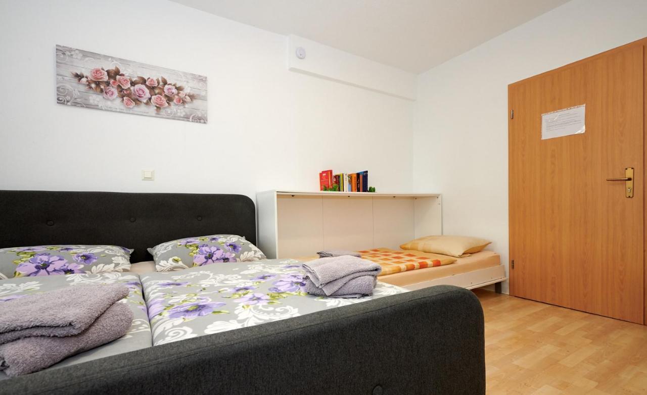 Hueblers-Schlafquartier Otel Fürstenwalde Dış mekan fotoğraf