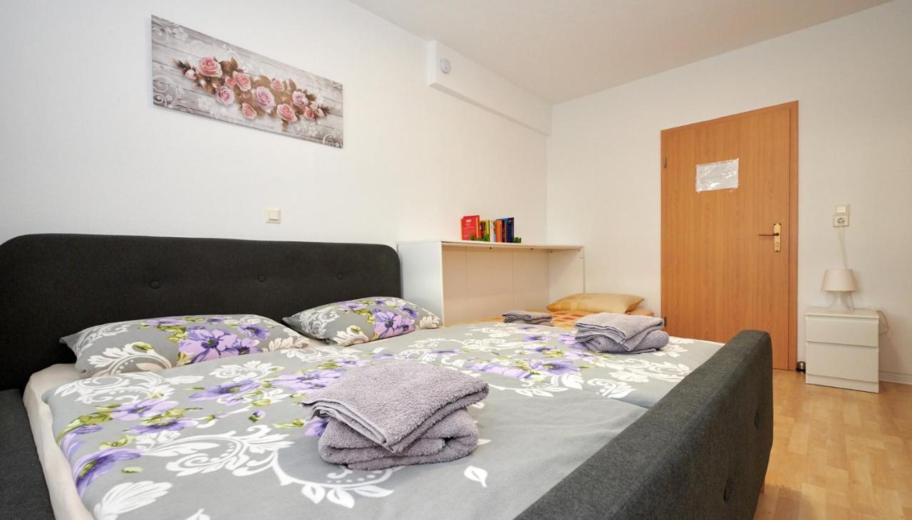 Hueblers-Schlafquartier Otel Fürstenwalde Dış mekan fotoğraf