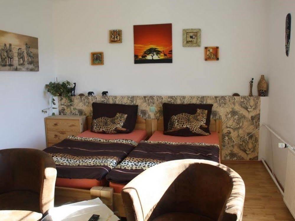 Hueblers-Schlafquartier Otel Fürstenwalde Dış mekan fotoğraf