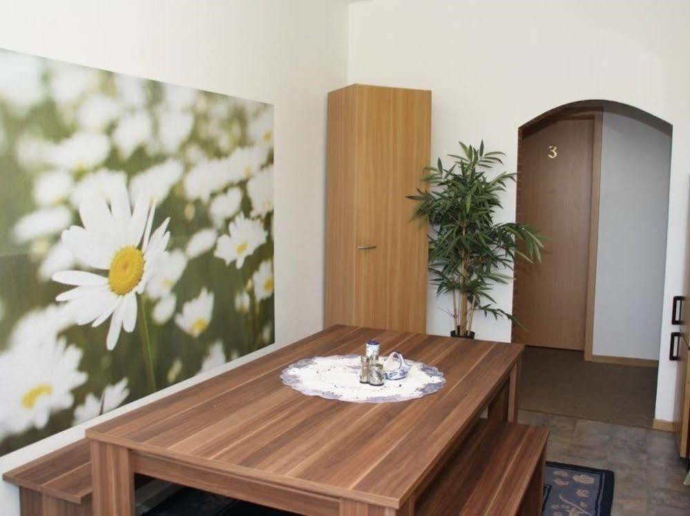 Hueblers-Schlafquartier Otel Fürstenwalde Dış mekan fotoğraf